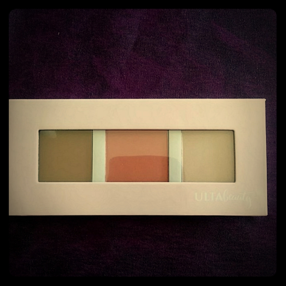 Blush and bronzer pallett